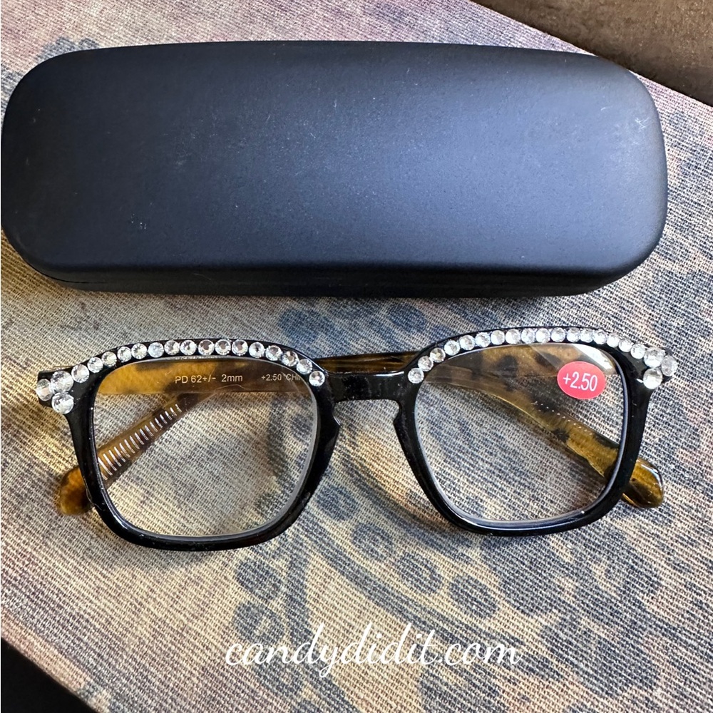 NWT The Lookers Black & Tortoise Bling Readers Strength 2.50 With Matching Case